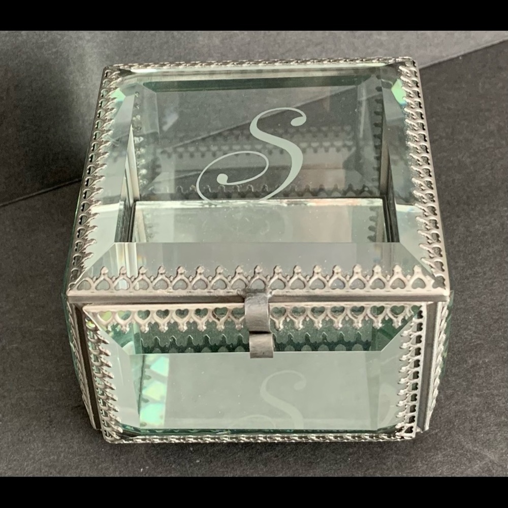Vintage Nicole Miller metal/glass/mirrored jewelry/trinket/keepsake box